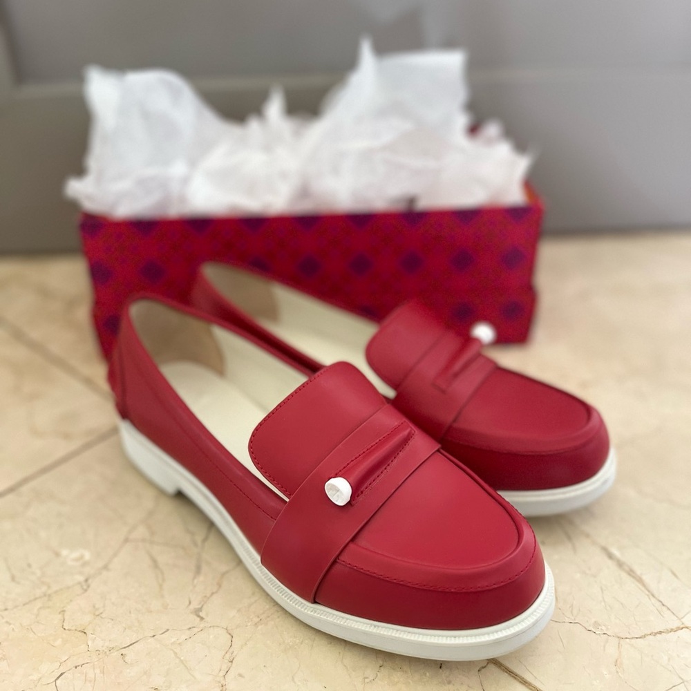 Tory Burch Red Leather Golf shoes w/ Built-In Golf Tees size 8.5 mint condition